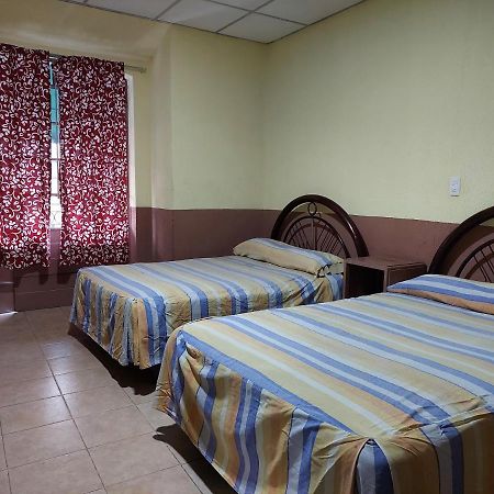 Hotel Victoria بويبلا المظهر الخارجي الصورة