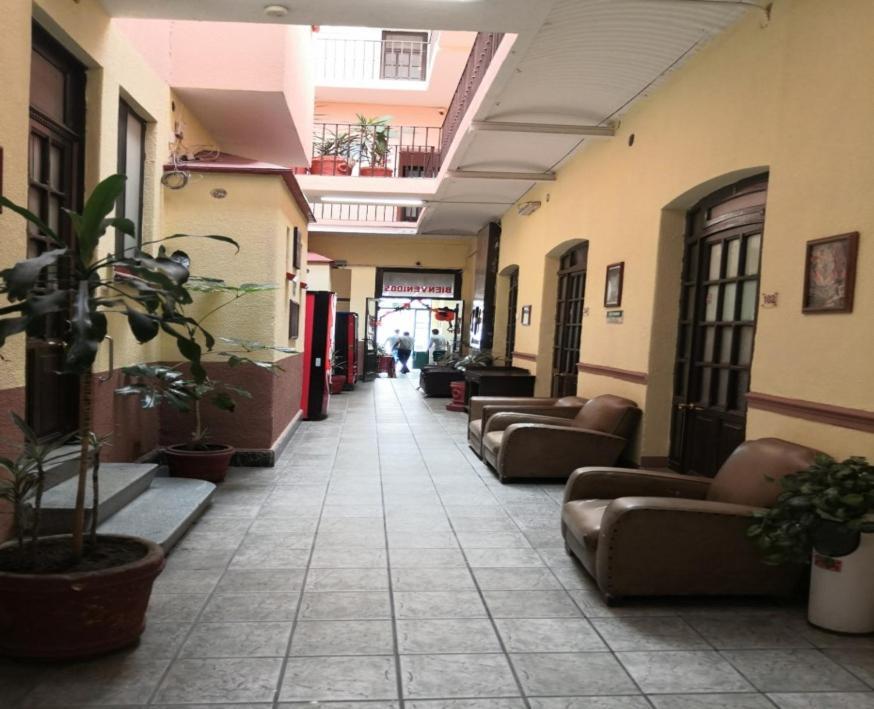 Hotel Victoria بويبلا المظهر الخارجي الصورة