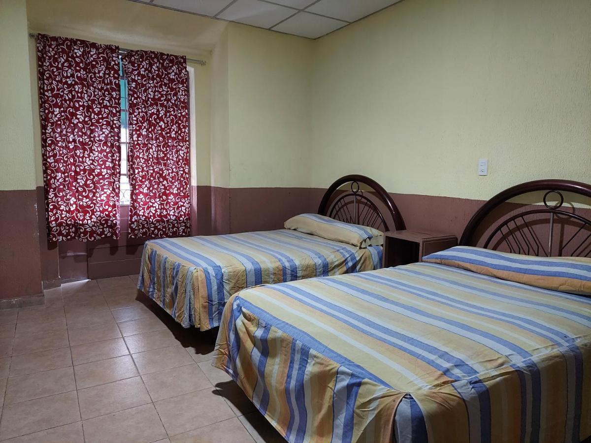 Hotel Victoria بويبلا المظهر الخارجي الصورة